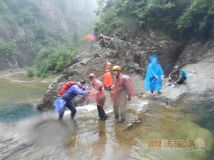 20120519雨中穿越谷庄峡谷