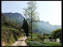 2013.04.13上堡山休闲赏花游之迟到的作业(一)。