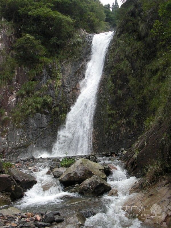 竹龙岙瀑布.jpg