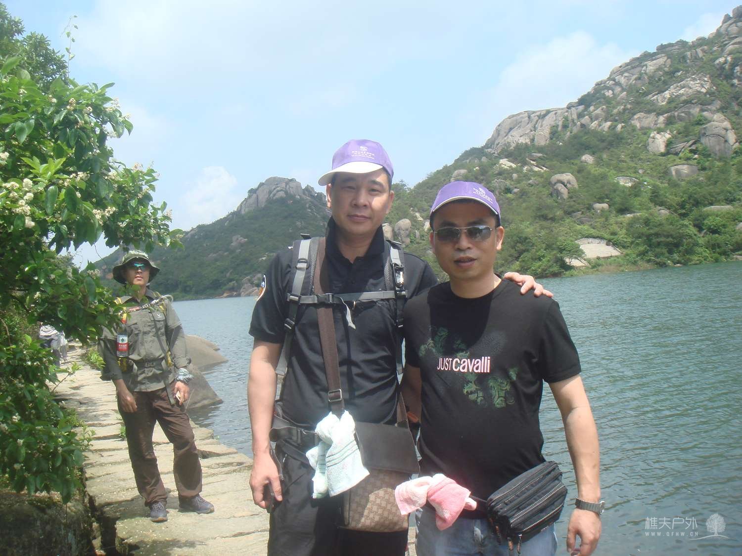 09.jpg