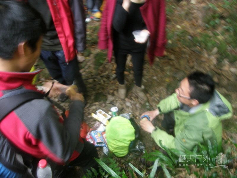060.jpg