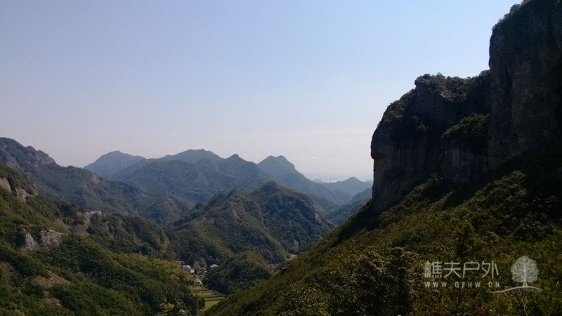 层山叠峦